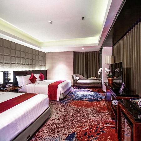 Aston Pasteur Bandung Exterior foto