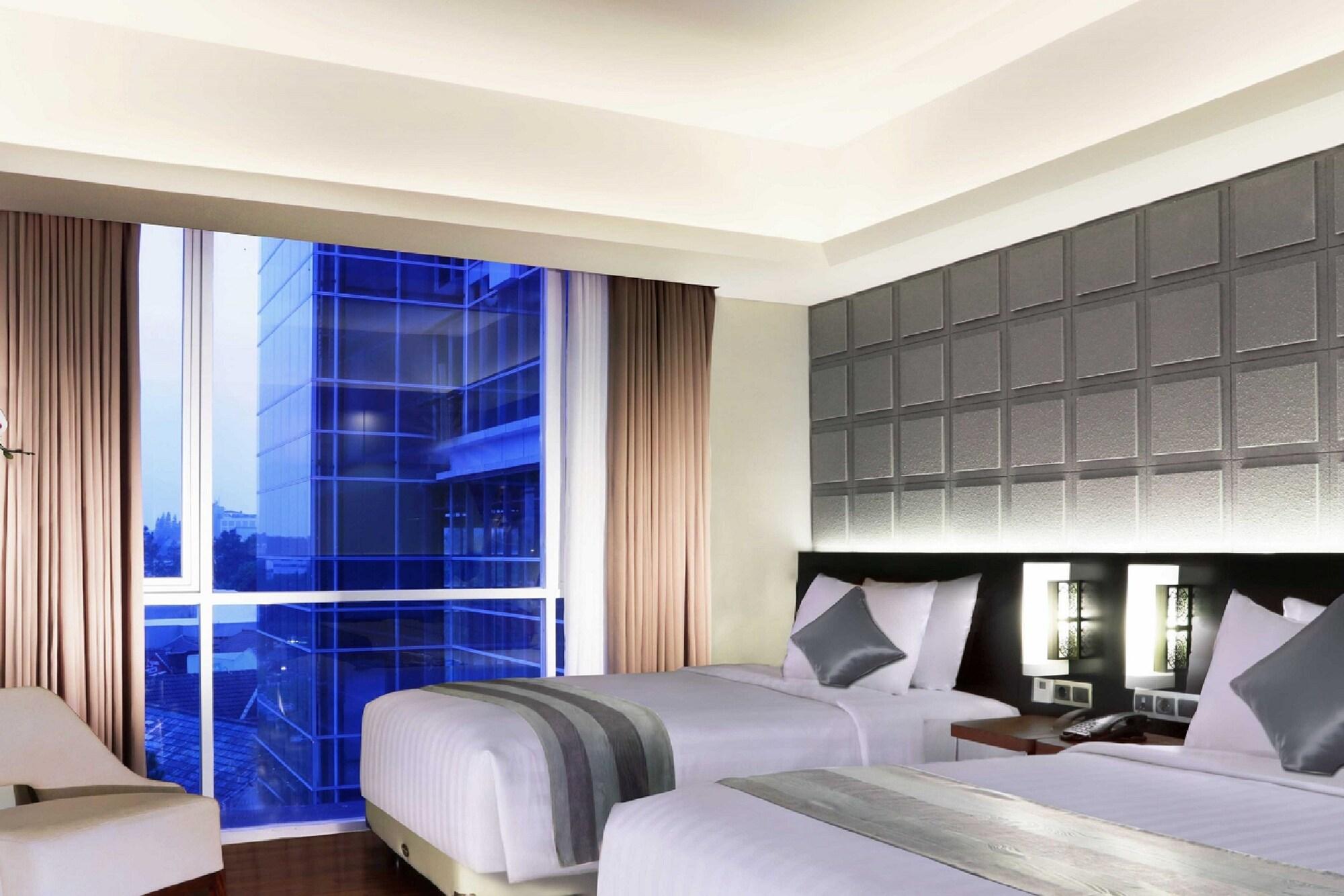 Aston Pasteur Bandung Exterior foto