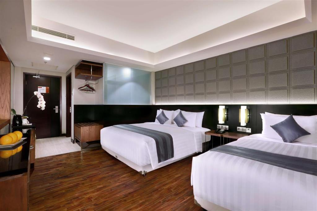 Aston Pasteur Bandung Exterior foto