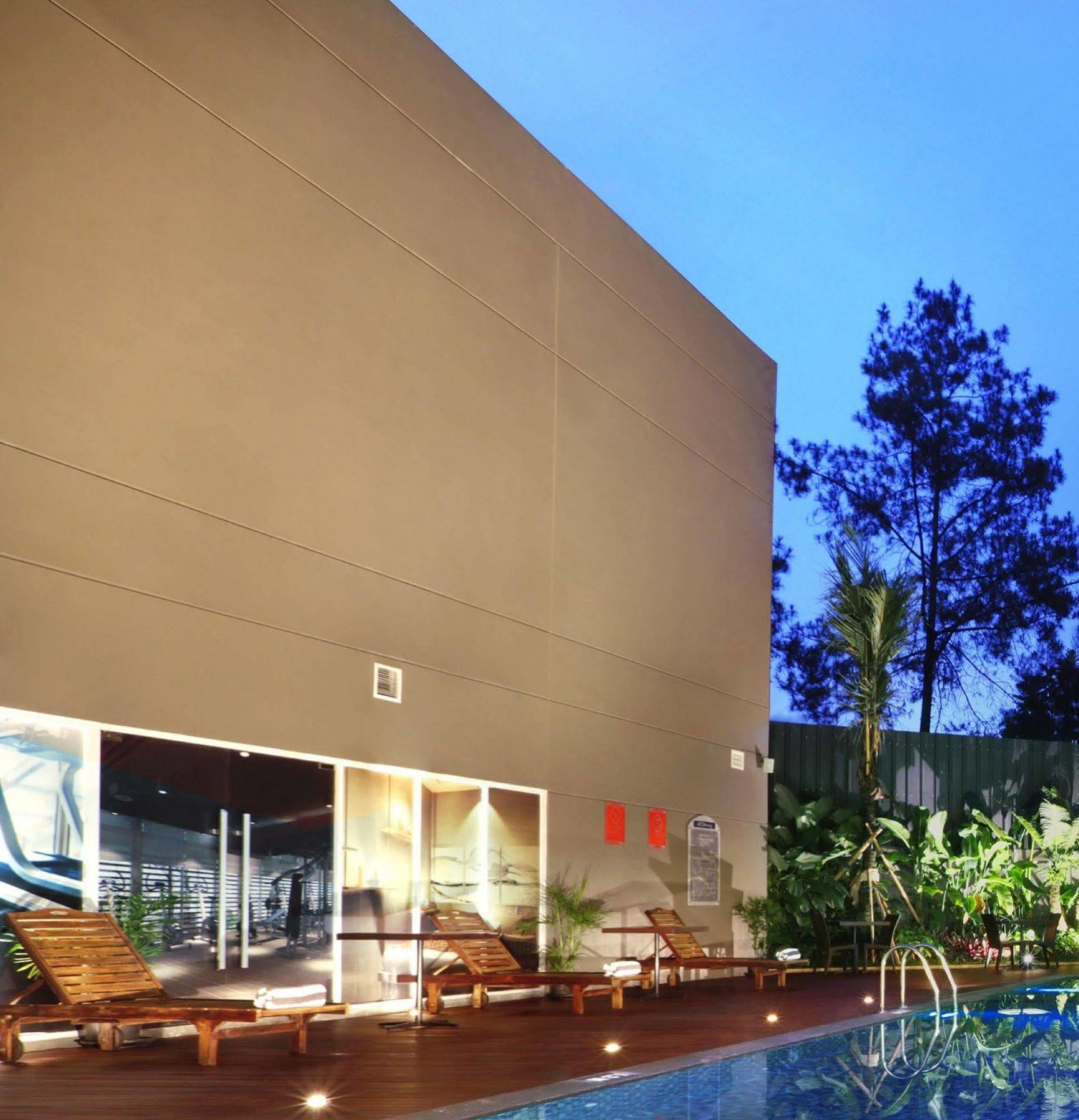 Aston Pasteur Bandung Exterior foto